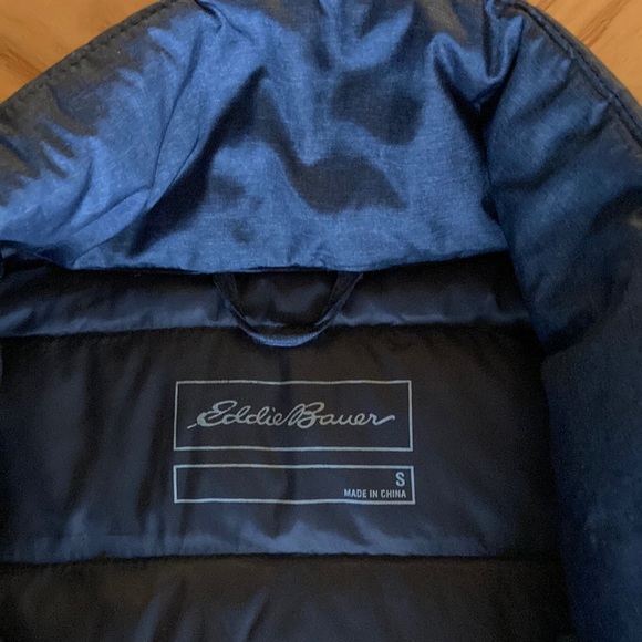 Mens size small, Eddie Bauer 650 down fill jacket - Picture 3 of 12